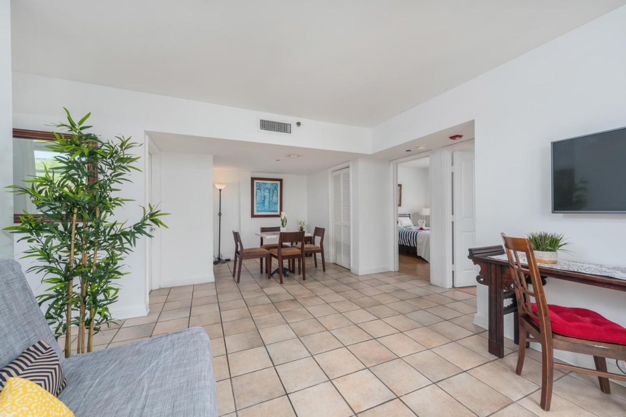 Sobe Lux Suites On Ocean 마이애미 비치 외부 사진